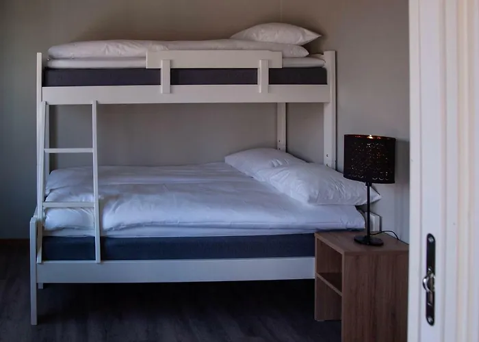 Maya - Kasjotten, Skjetten * Lillestrøm