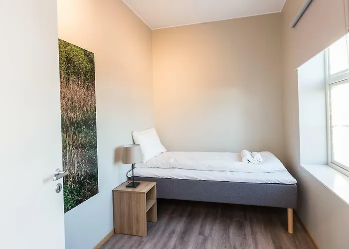 Maya - Kasjotten, Skjetten * Lillestrøm