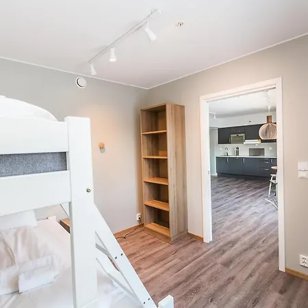 Maya - Kasjotten, Skjetten * Lillestrøm